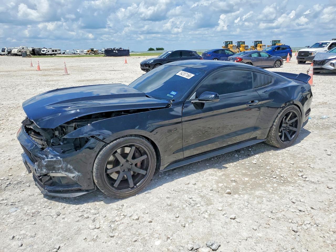 Ford Mustang - zdjęcie 1
