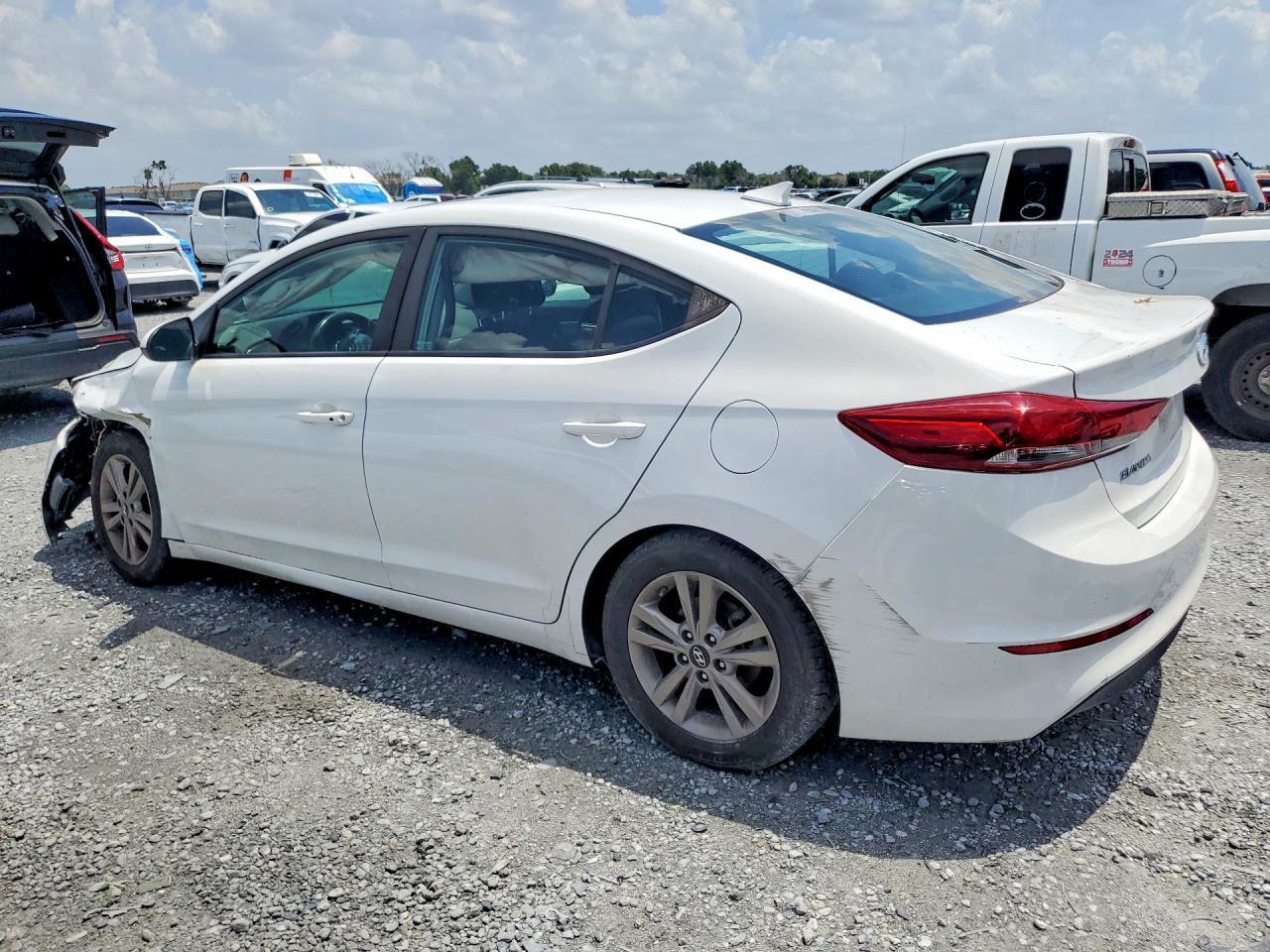 2018 Hyundai Elantra Value Edition - zdjęcie 2