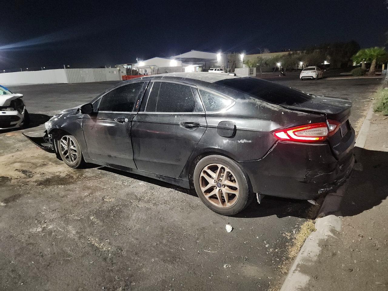 2014 Ford Fusion Se - zdjęcie 2