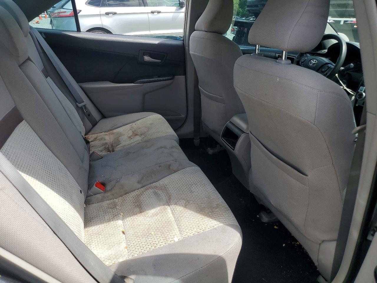 2013 Toyota Camry Le - zdjęcie 10