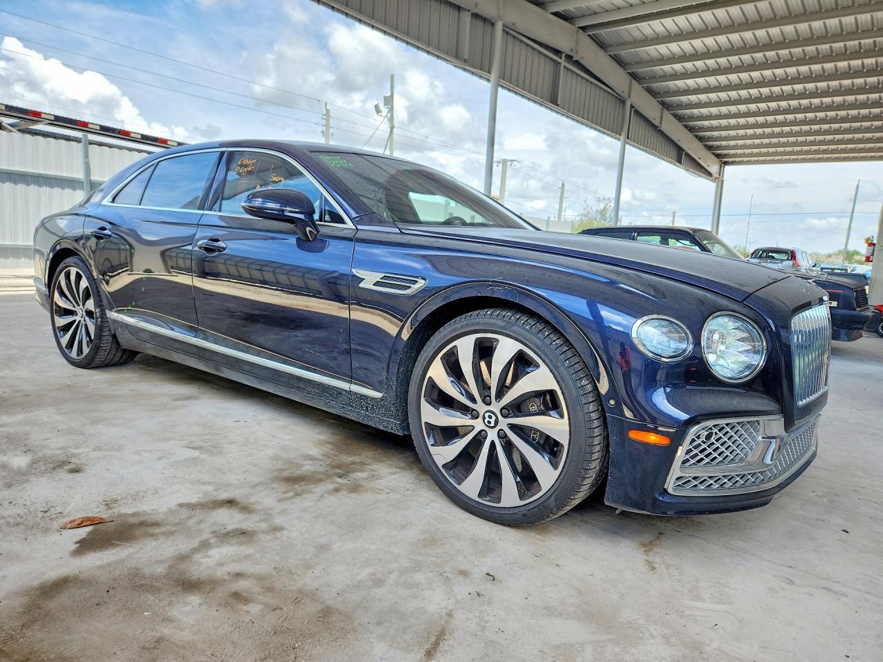 2021 Bentley Flying Spur - zdjęcie 4