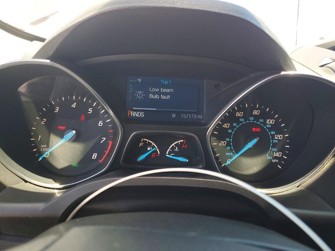 2014 Ford Escape S - zdjęcie 9