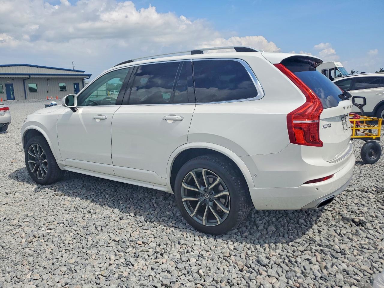 2019 Volvo Xc90 T6 Momentum - zdjęcie 2