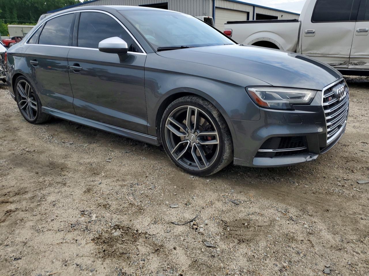 2017 Audi S3 Premium Plus - zdjęcie 4