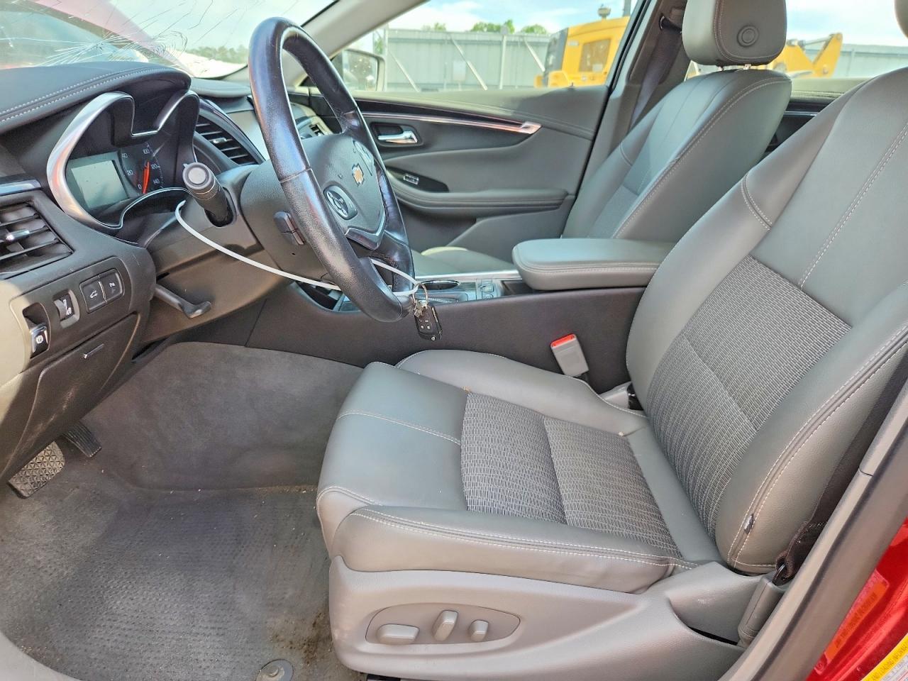 2019 Chevrolet Impala Lt - zdjęcie 7
