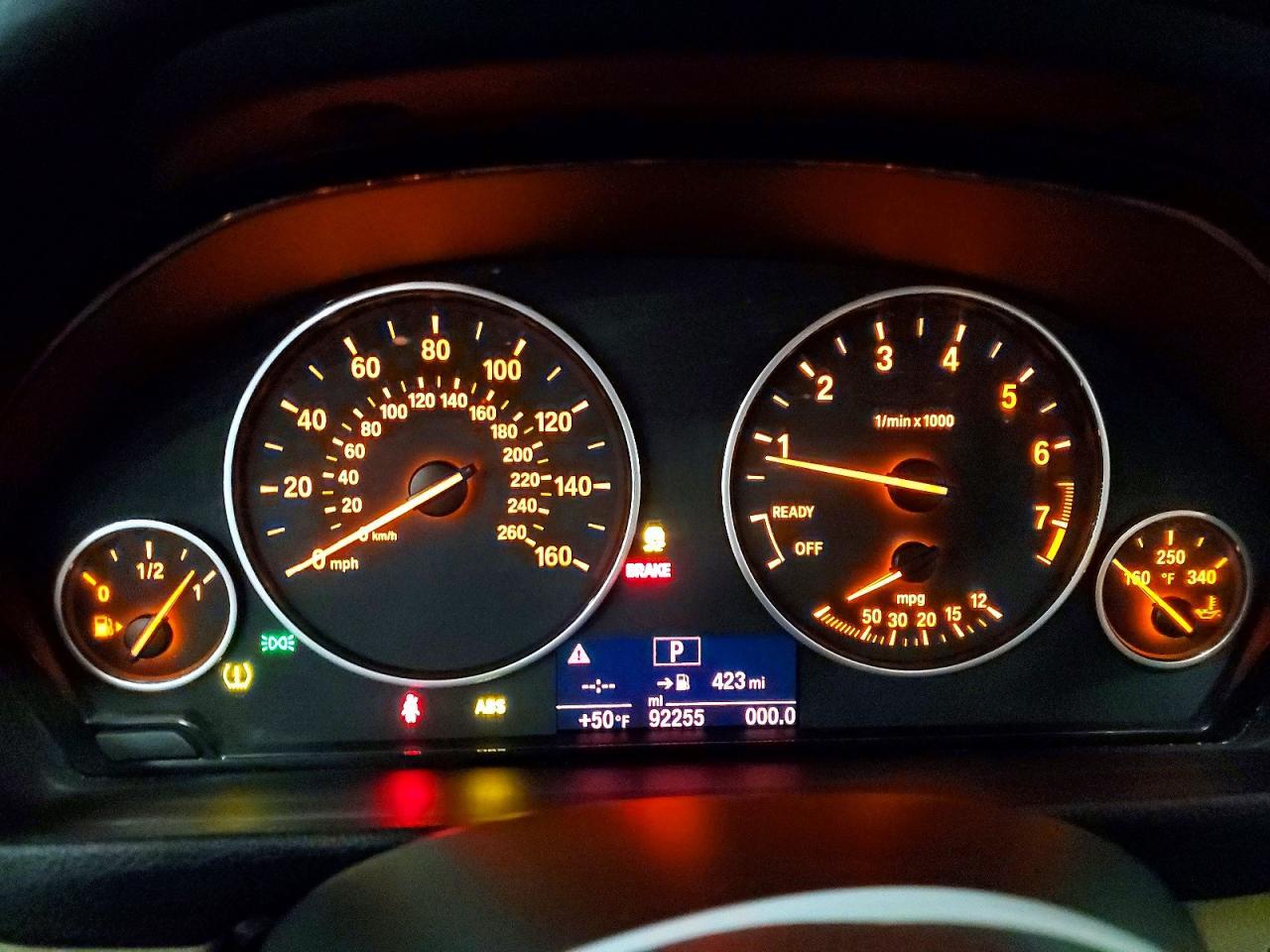 2014 BMW 320 I xDrive - zdjęcie 9
