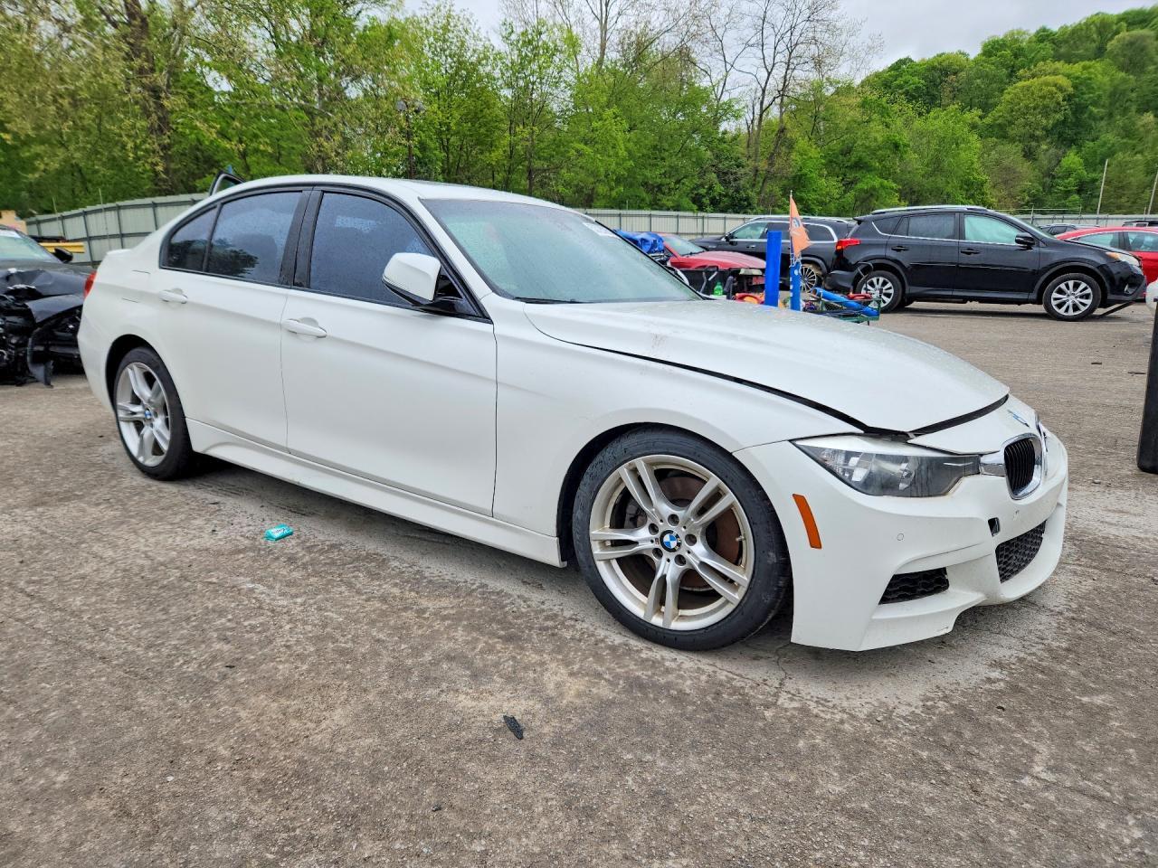 2014 BMW 328 I - zdjęcie 4