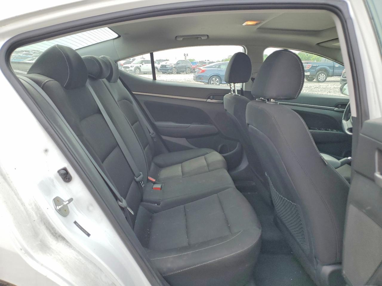 2018 Hyundai Elantra Value Edition - zdjęcie 10