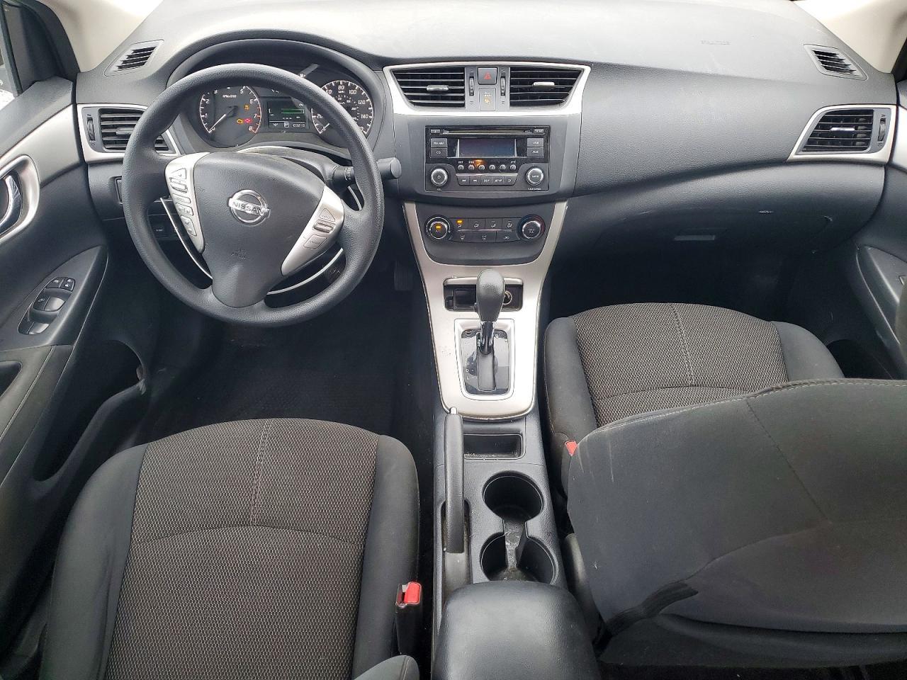 2015 Nissan Sentra S - zdjęcie 8
