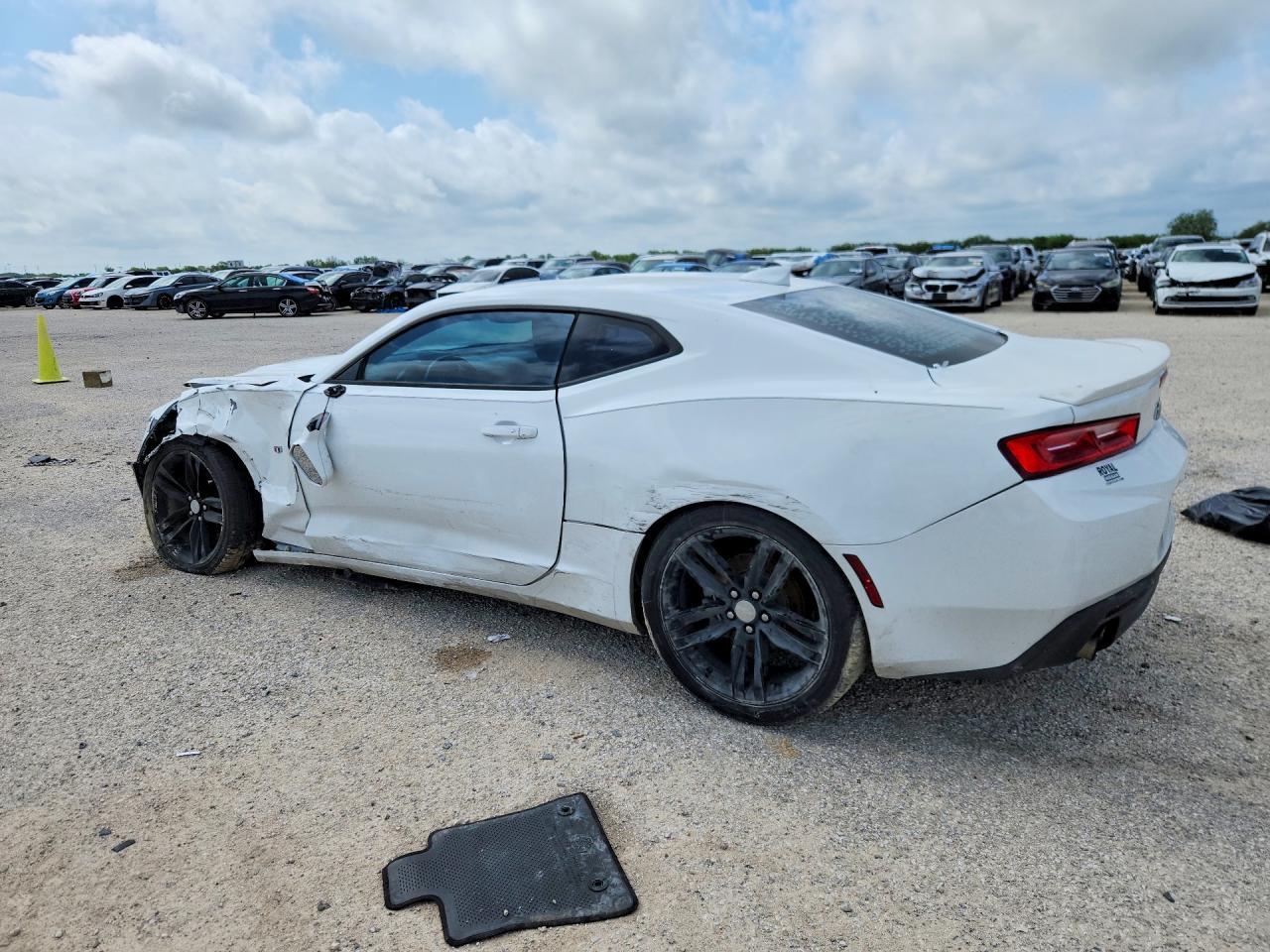 2018 Chevrolet Camaro Lt - zdjęcie 2