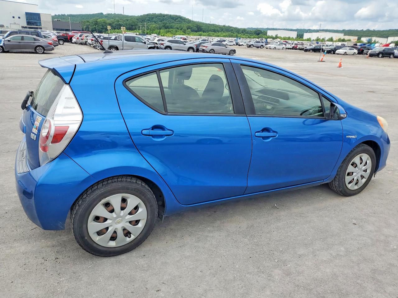 2013 Toyota Prius C Two - zdjęcie 3