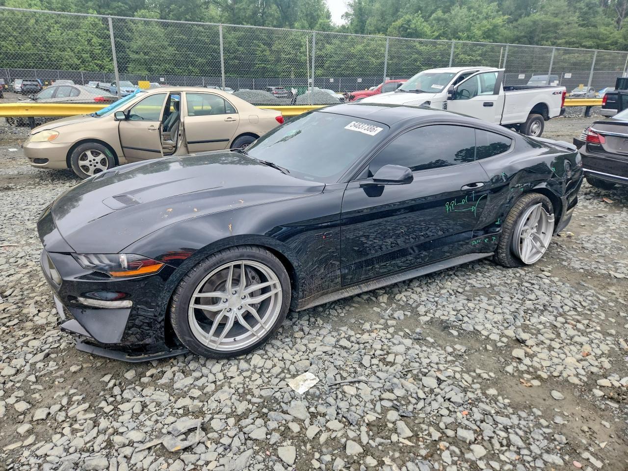 2022 Ford Mustang Gt - zdjęcie główne