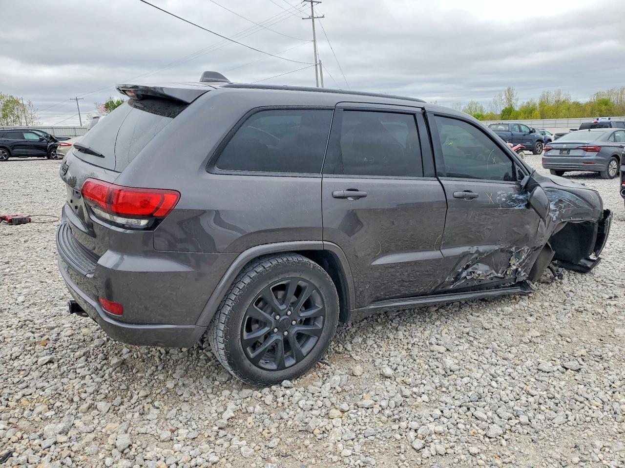 2019 Jeep Grand Cherokee Laredo - zdjęcie 3
