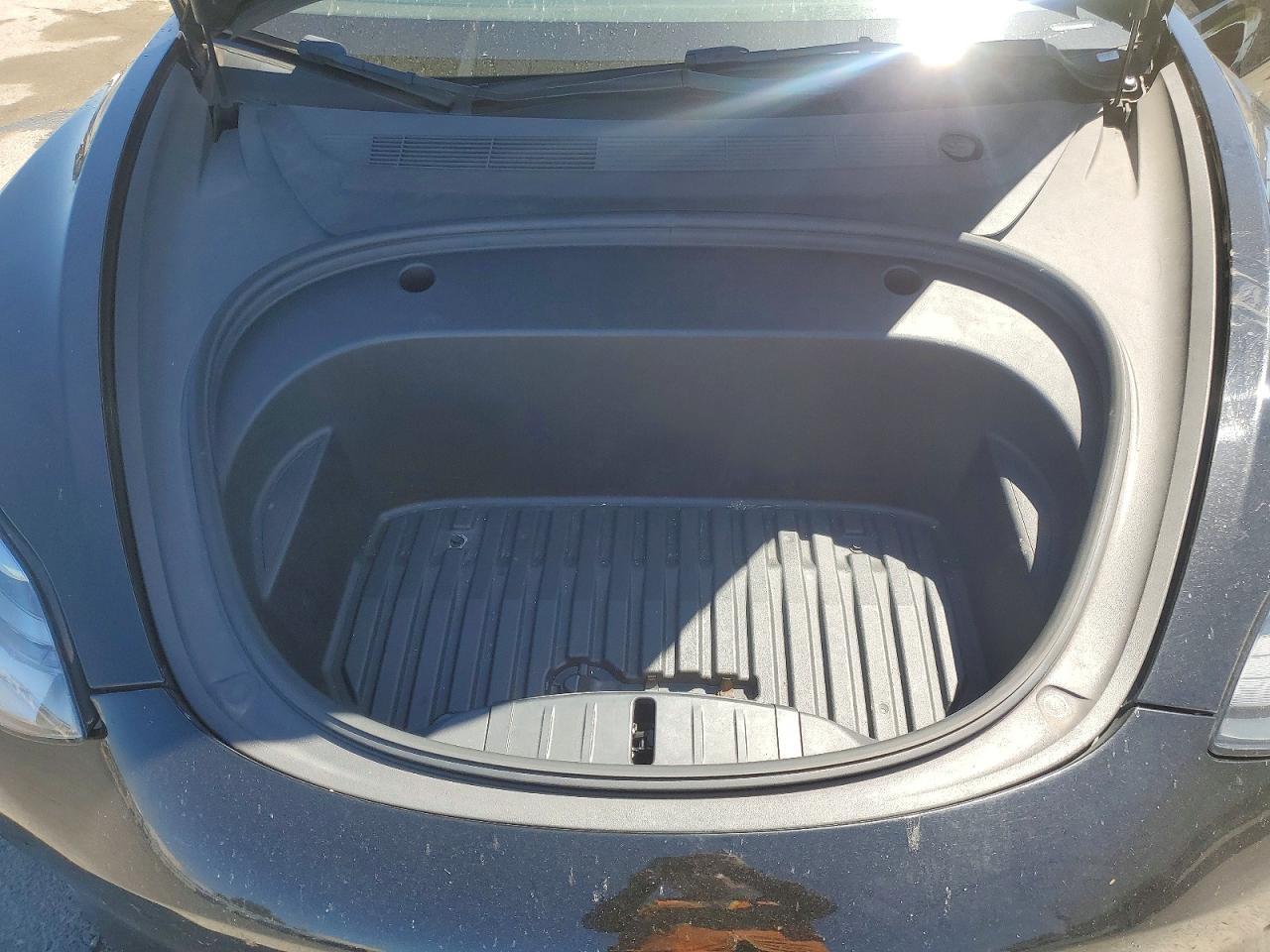 2023 Tesla Model 3 - zdjęcie 11