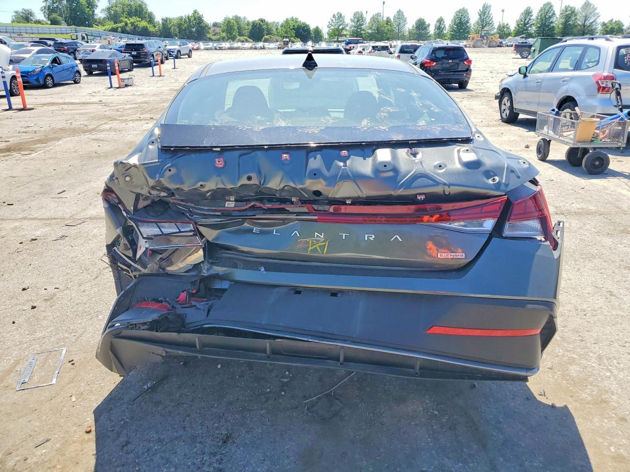 2025 Hyundai Elantra Hybrid Blue - zdjęcie 6