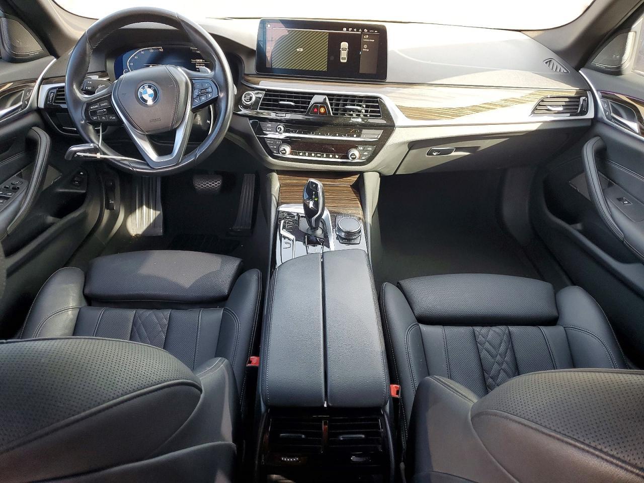 2023 BMW 530E - zdjęcie 8