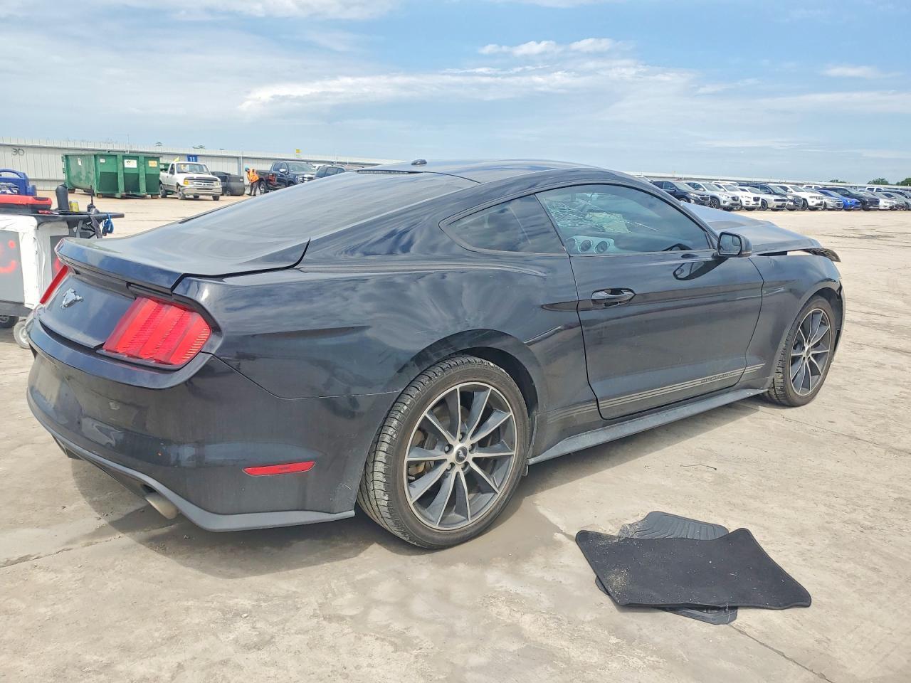 2017 Ford Mustang - zdjęcie 3