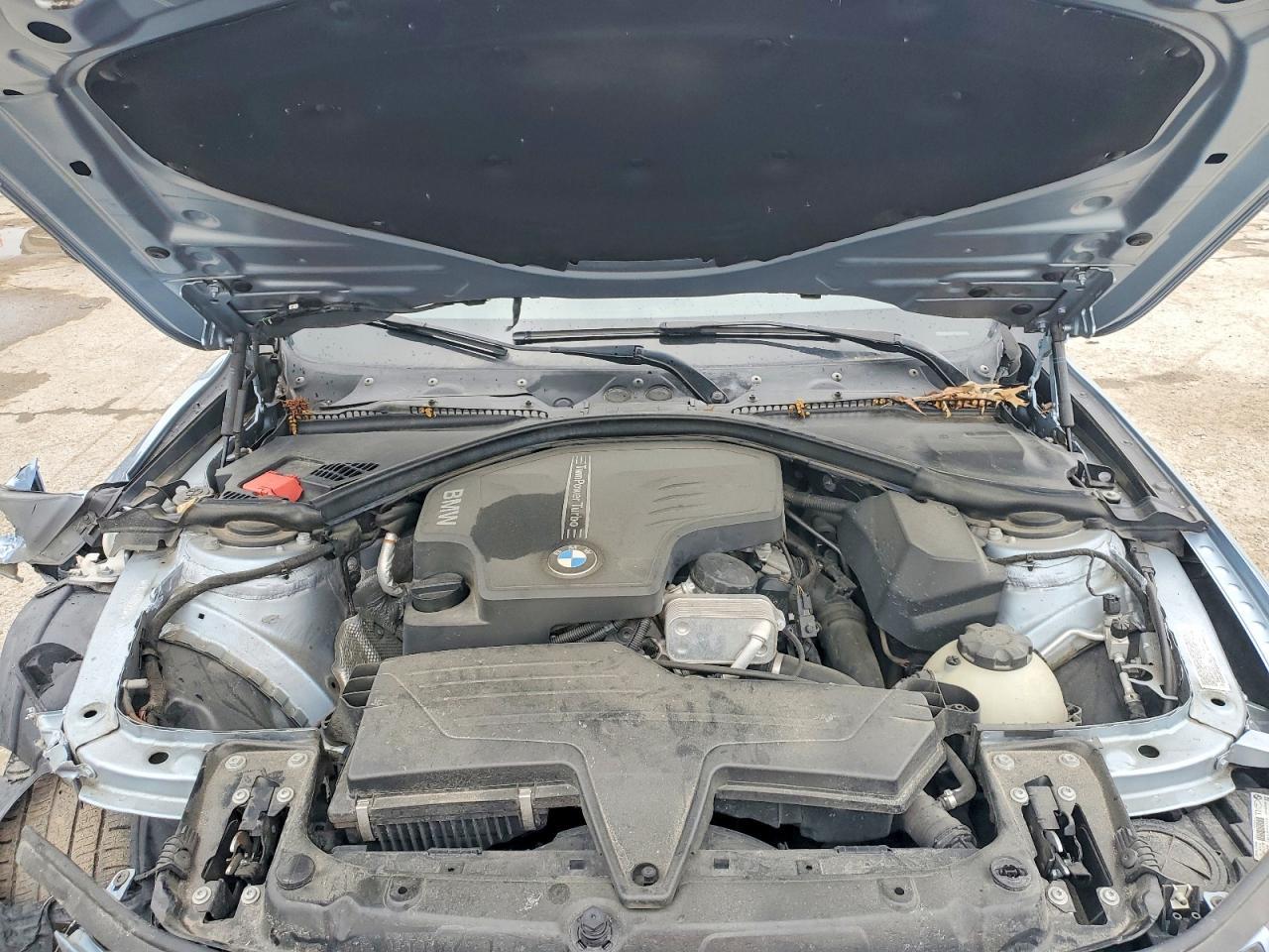 2014 BMW 320 I - zdjęcie 11