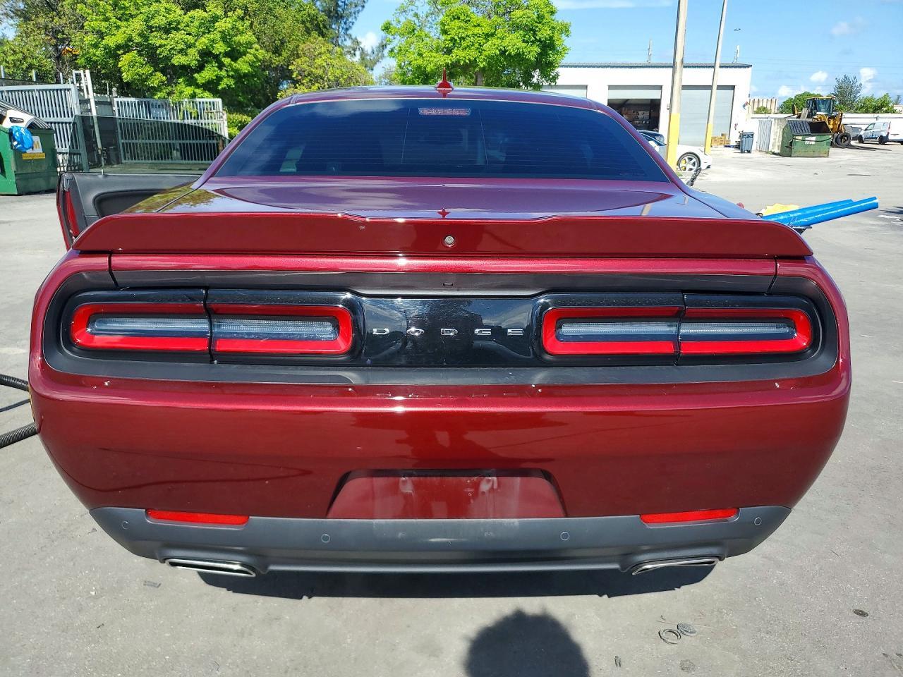 2021 Dodge Challenger Gt - zdjęcie 6