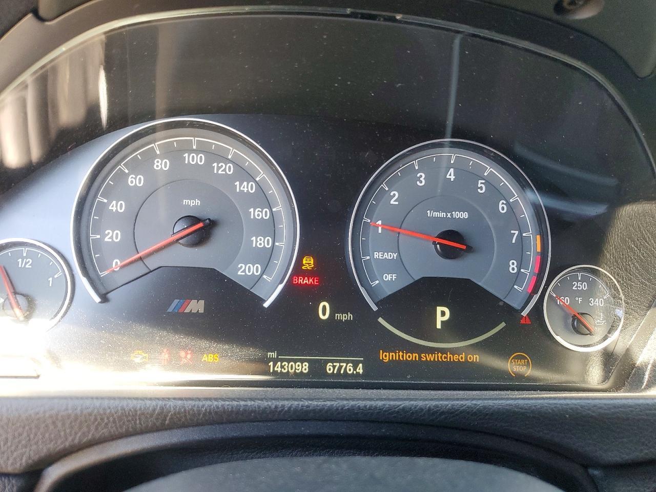 2016 BMW M4 - zdjęcie 9