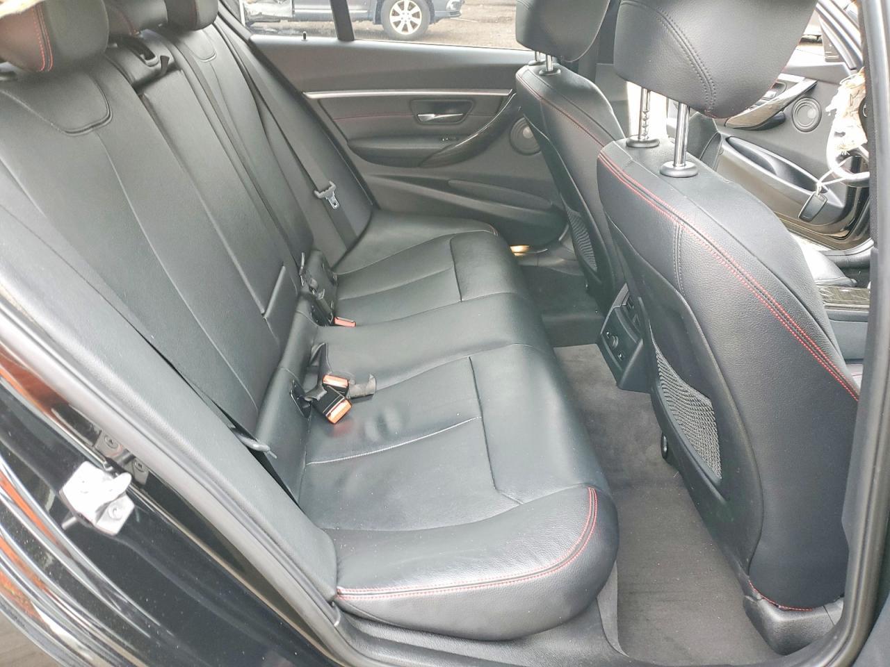 2016 BMW Seria 3 328i - zdjęcie 10