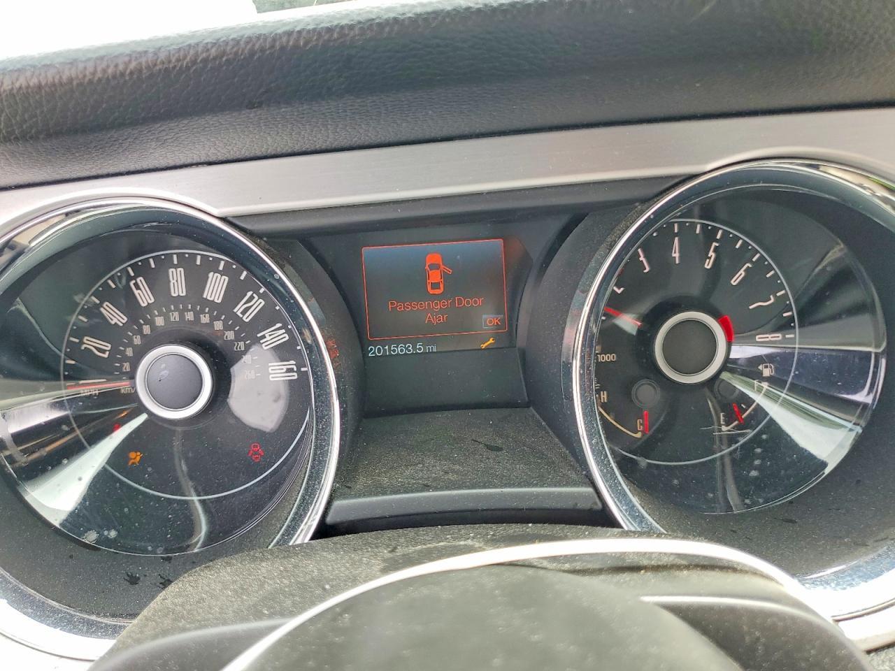 2014 Ford Mustang - zdjęcie 9