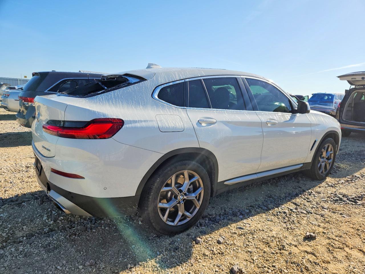 2024 BMW X4 xDrive30I - zdjęcie 3