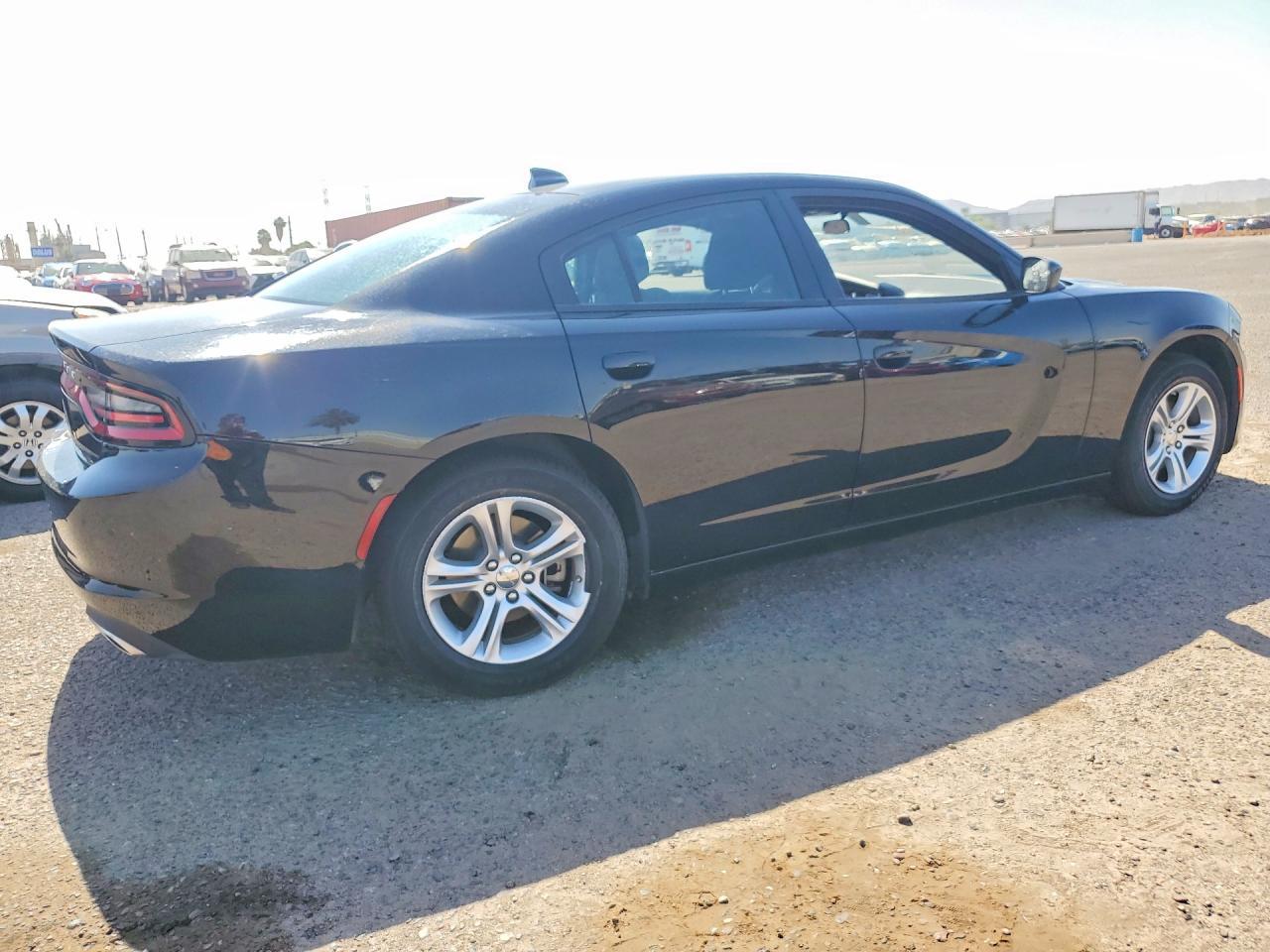 2023 Dodge Charger Sxt - zdjęcie 3
