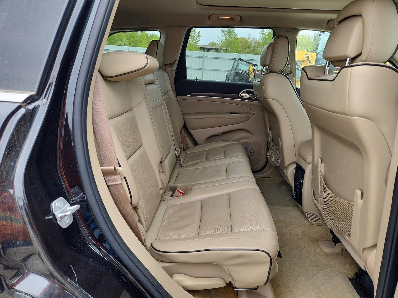 2015 Jeep Grand Cherokee Overland - zdjęcie 11