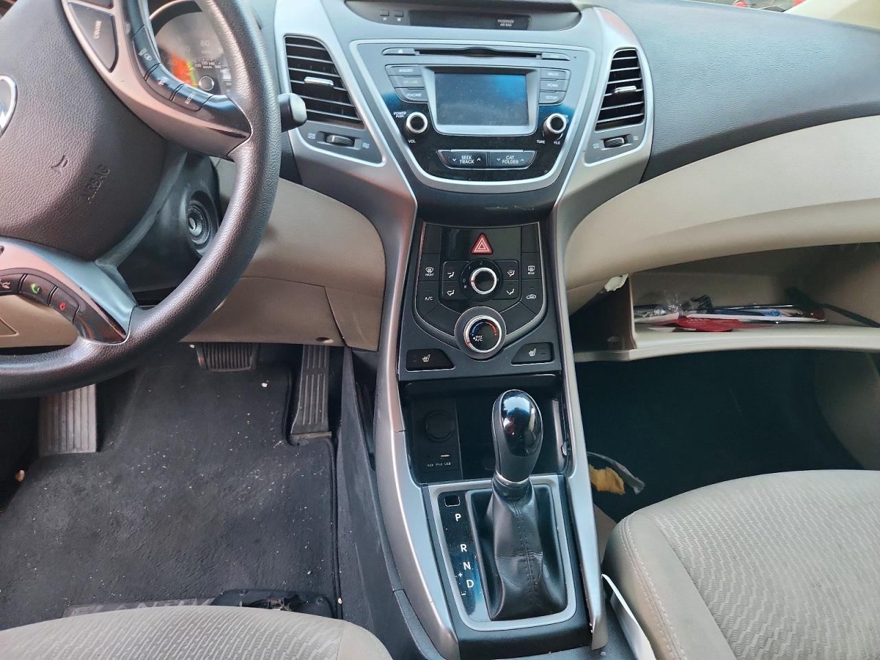 2014 Hyundai Elantra Se - zdjęcie 8