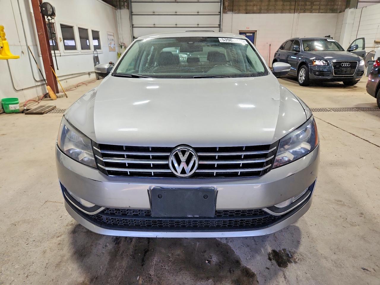 2014 Volkswagen Passat 2.0L Tdi Sel Premium - zdjęcie 5