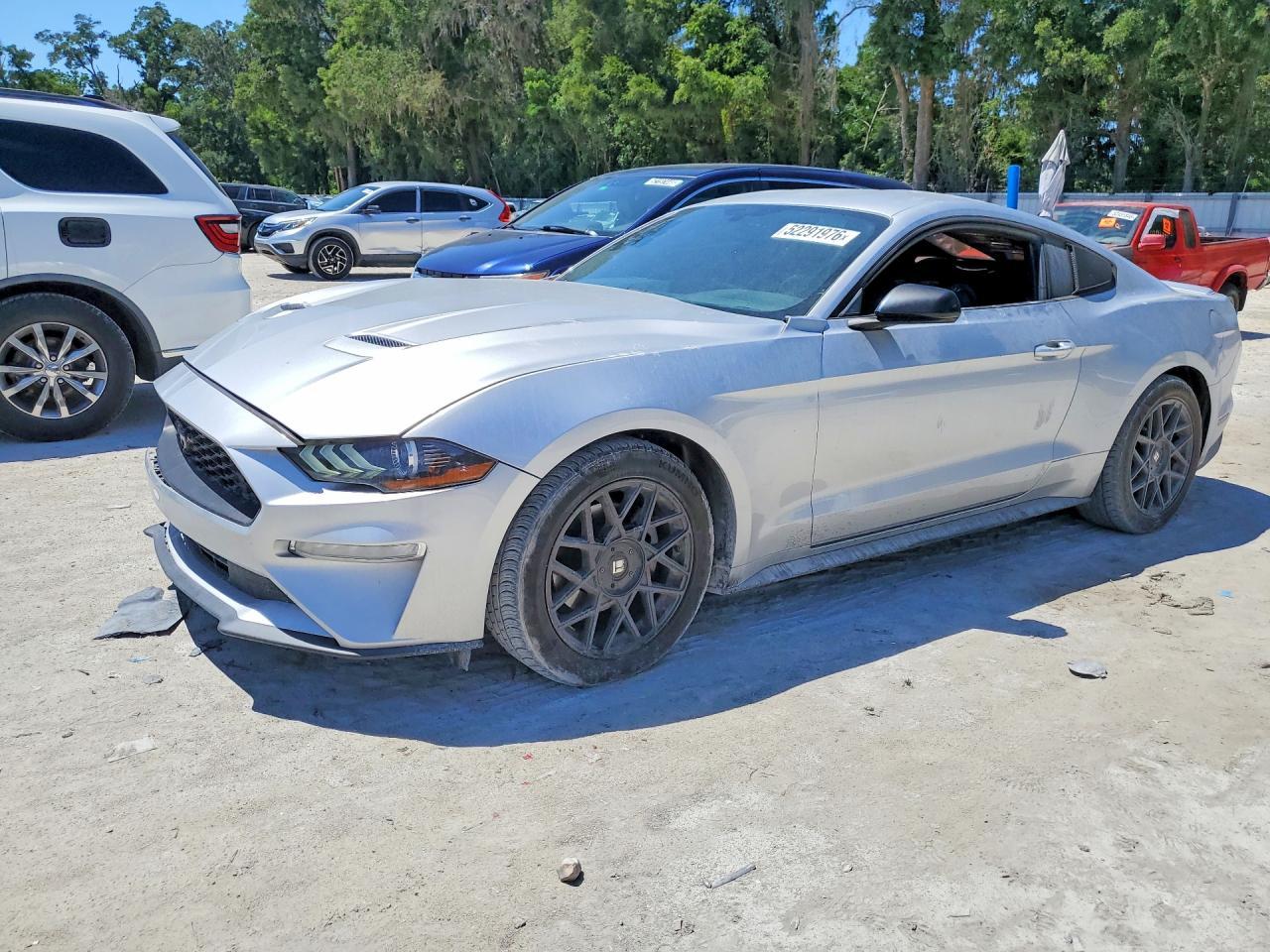 2018 Ford Mustang - zdjęcie główne