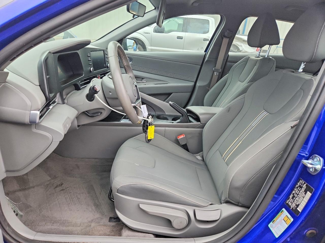 2025 Hyundai Elantra Sel Sport - zdjęcie 7