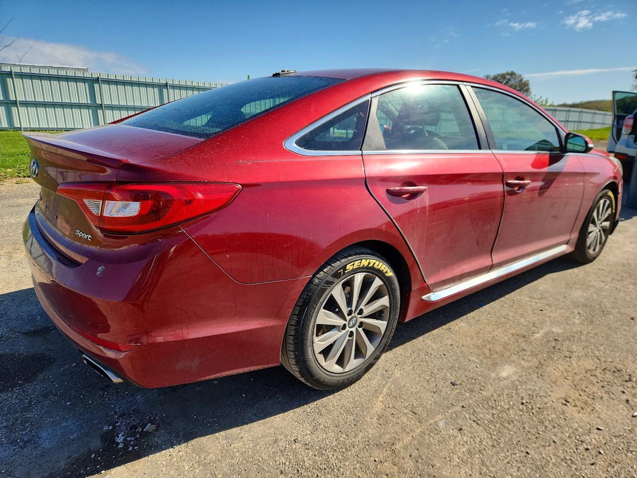 2015 Hyundai Sonata Sport - zdjęcie 3
