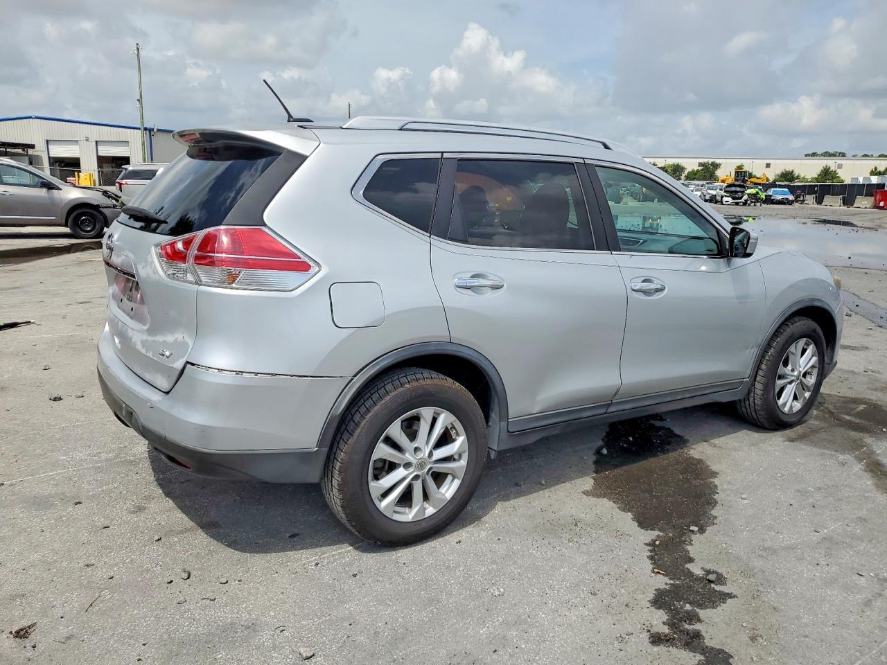 2015 Nissan Rogue Sv - zdjęcie 3