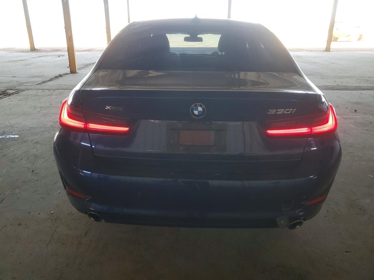 2020 BMW 330Xi - zdjęcie 6