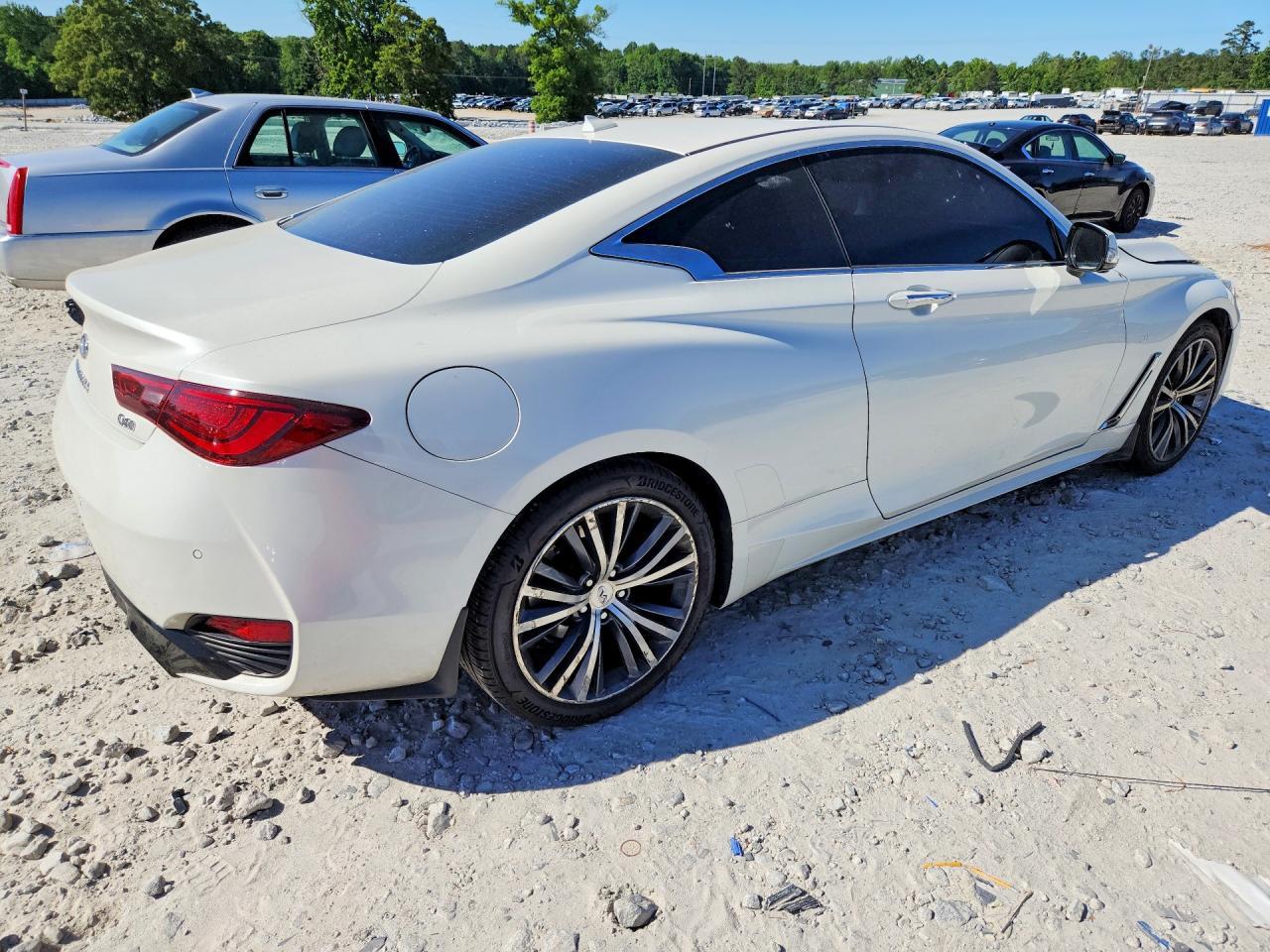 2017 Infiniti Q60 Premium - zdjęcie 3