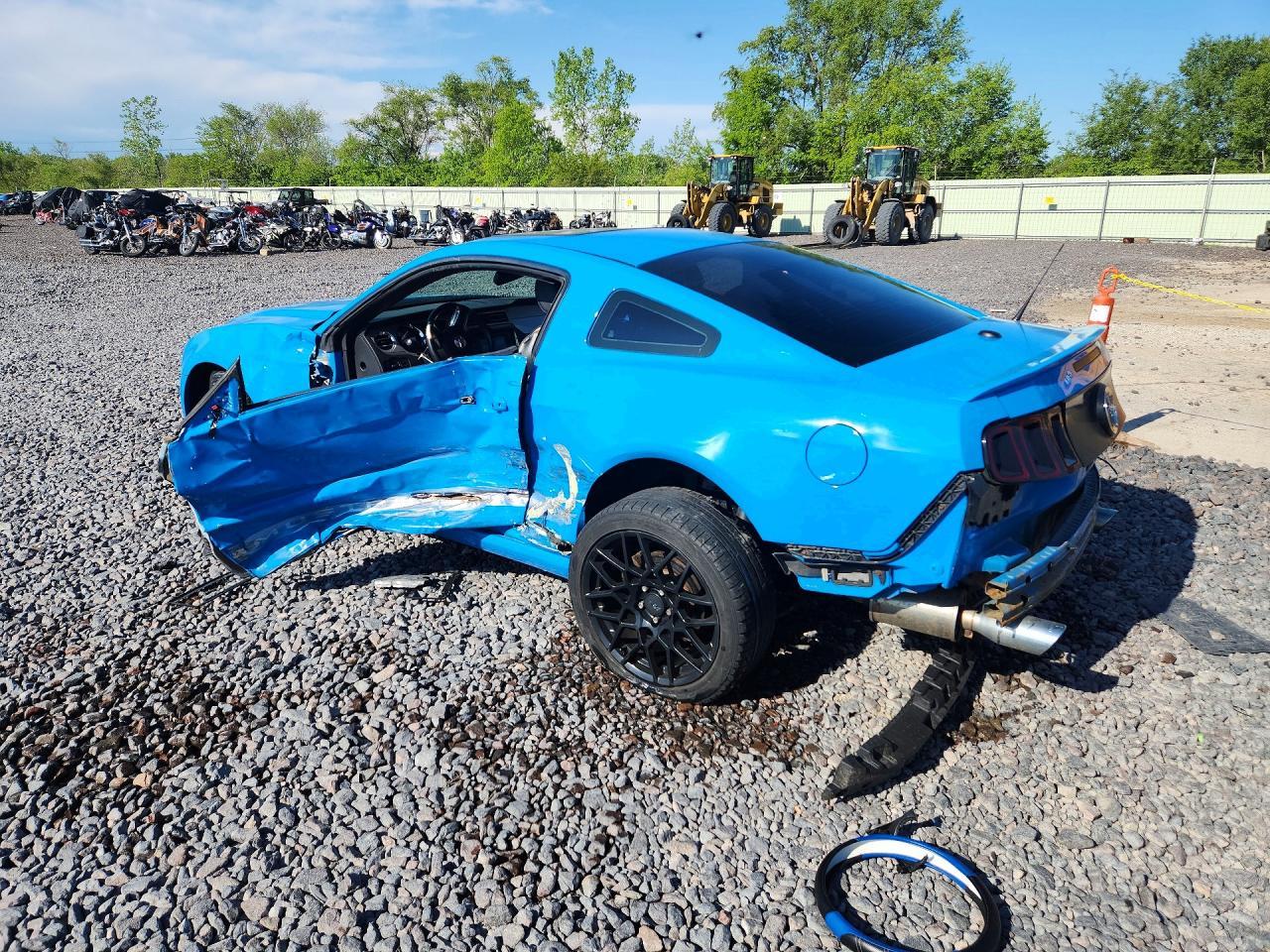 2013 Ford Mustang - zdjęcie 2