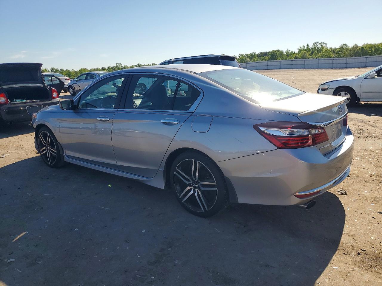 2017 Honda Accord Sport - zdjęcie 2