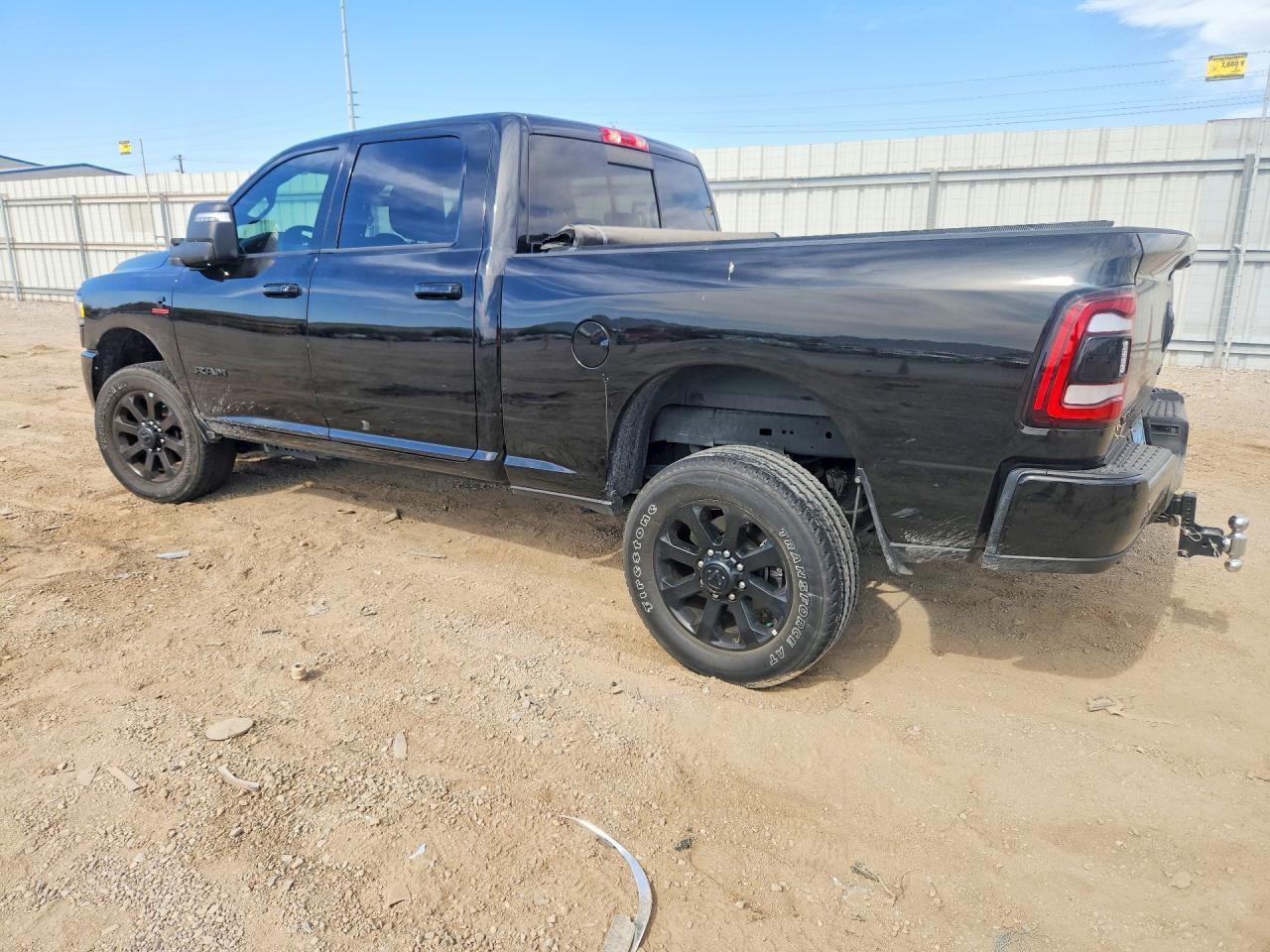 2024 Ram 2500 Laramie - zdjęcie 2