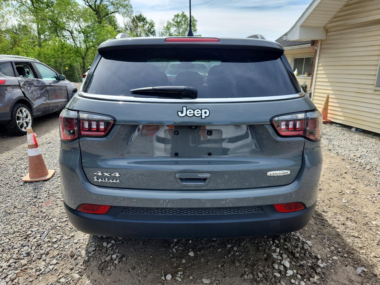 2024 Jeep Compass Latitude - zdjęcie 6