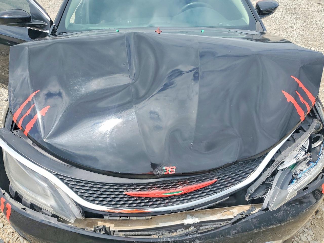 2015 Chrysler 200 Limited - zdjęcie 11
