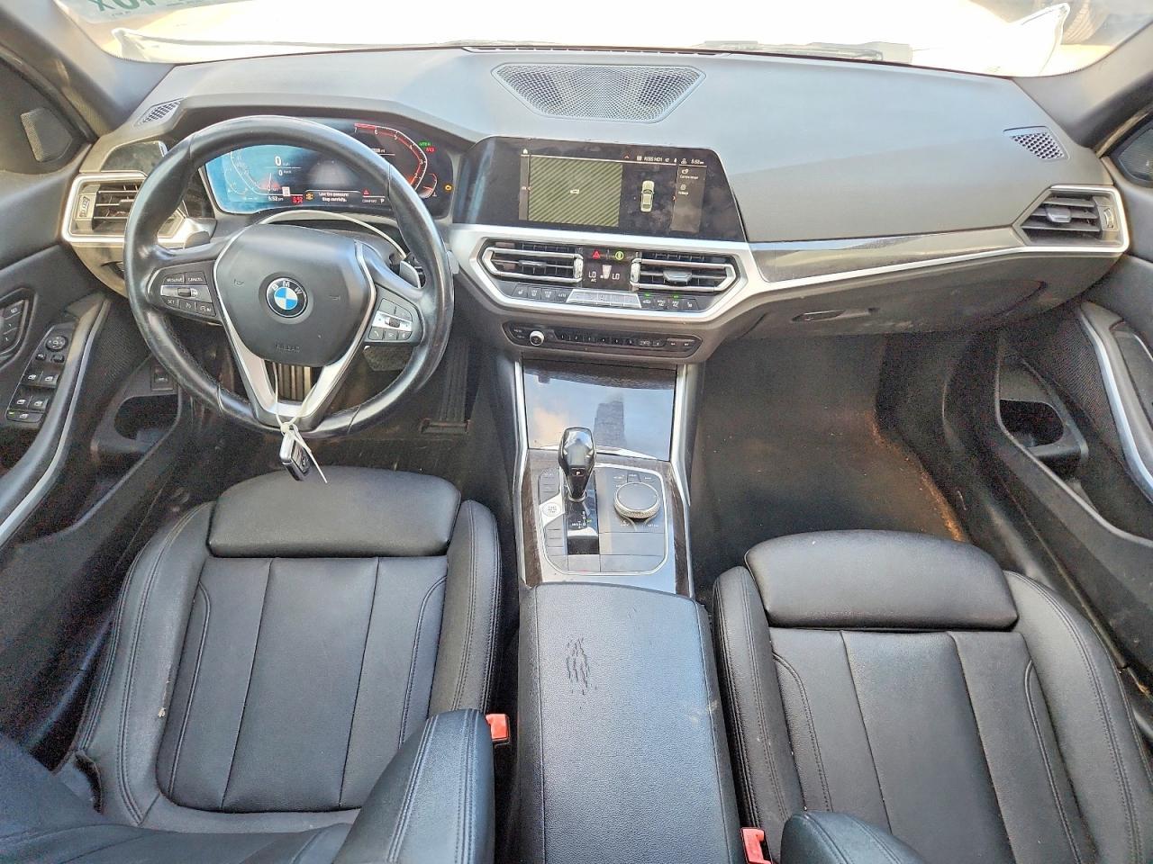 2020 BMW 330I - zdjęcie 8