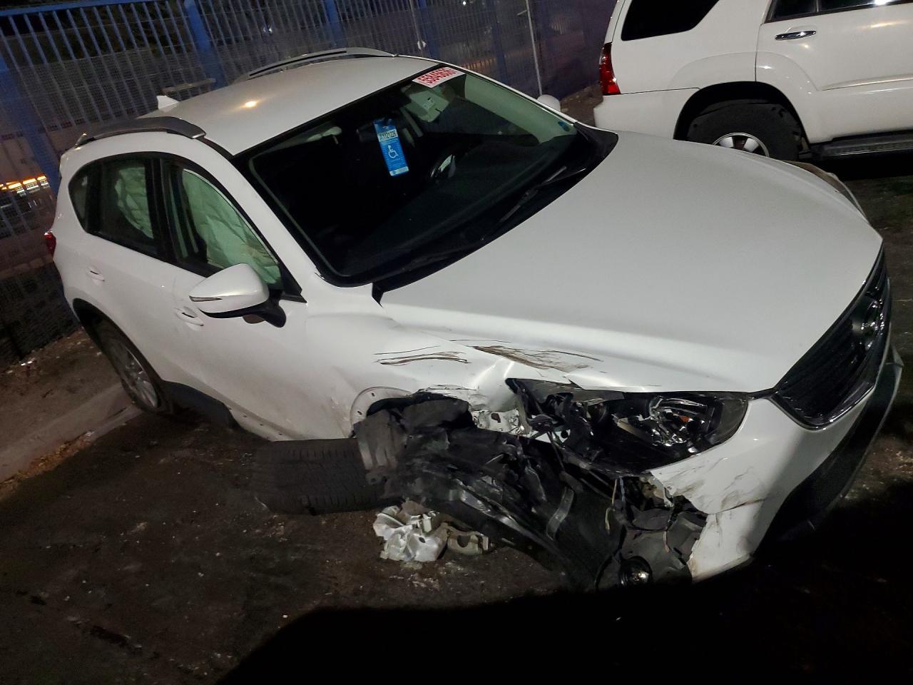 2016 Mazda Cx-5 Sport - zdjęcie 4