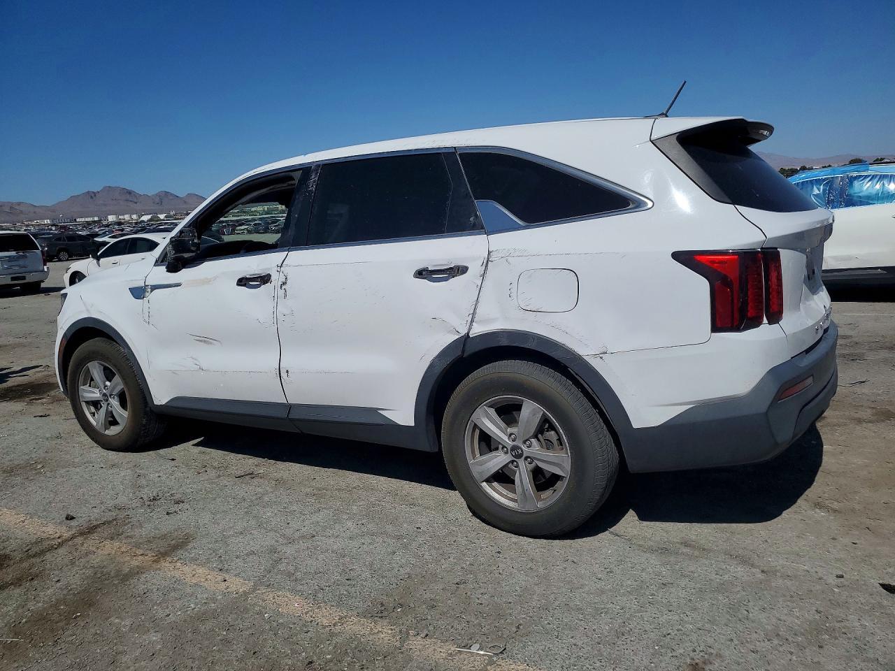 2021 Kia Sorento Lx - zdjęcie 2
