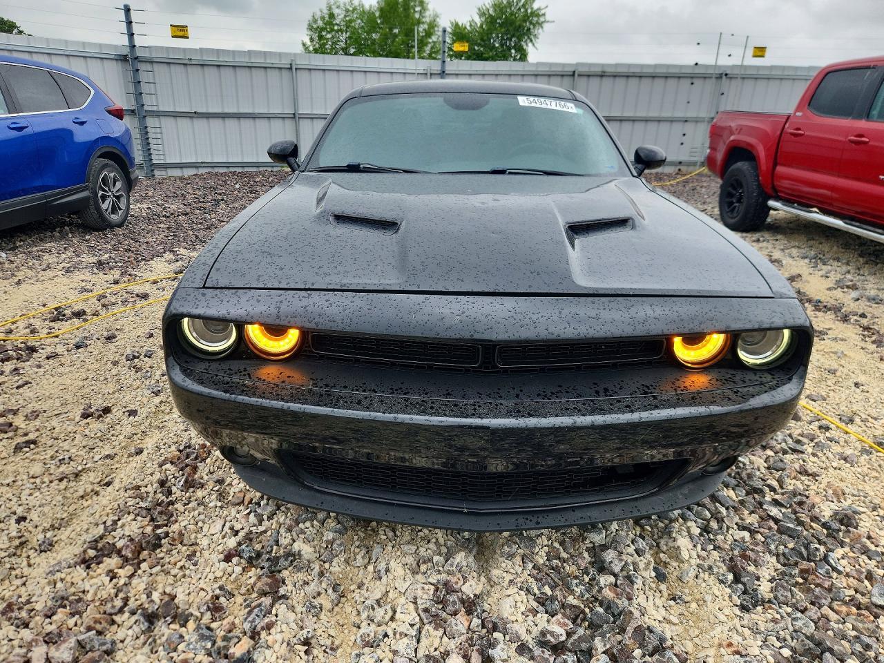 Dodge Challenger - zdjęcie 5