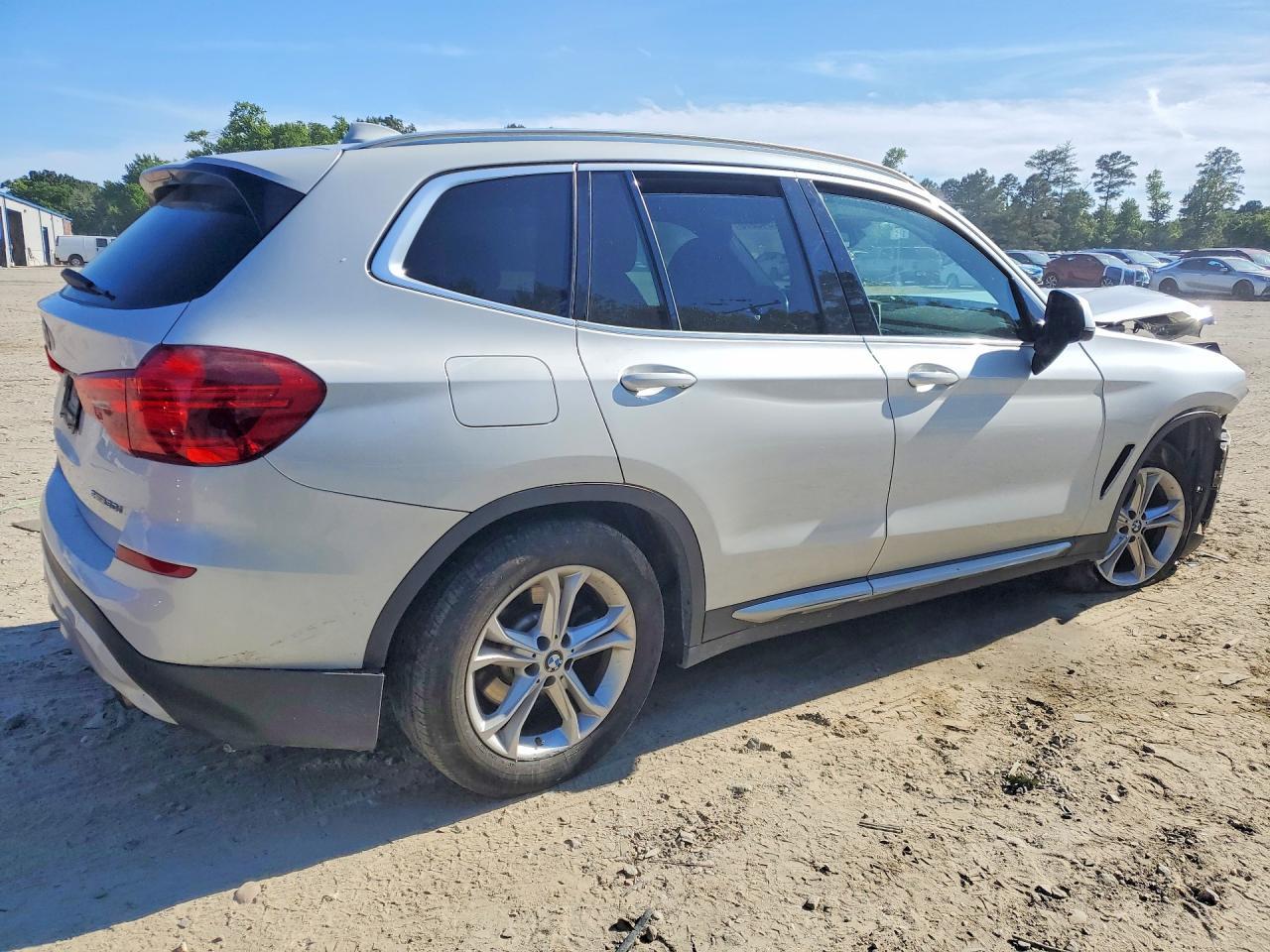 2019 BMW X3 Sdrive30I - zdjęcie 3