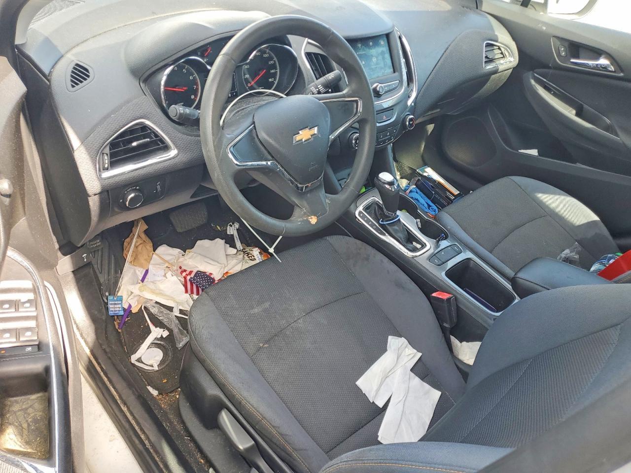2019 Chevrolet Cruze Ls - zdjęcie 8