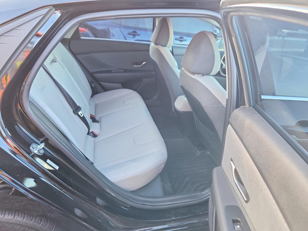 2022 Hyundai Elantra Limited - zdjęcie 11
