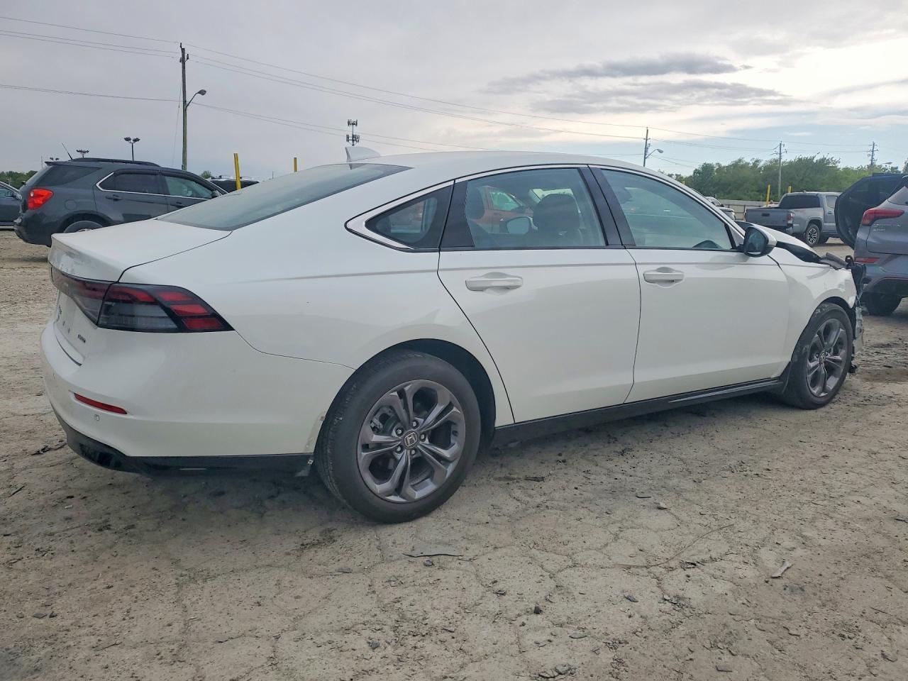 2023 Honda Accord Hybrid Exl - zdjęcie 3